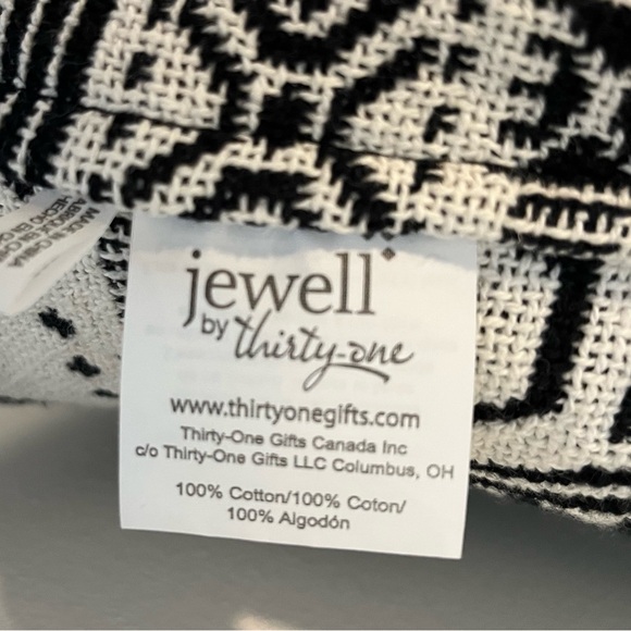 JEWELL by Thirty-One Black & White Woven Cotton Boho Weekend Aztec Shoulder Bag - Picture 4 of 14